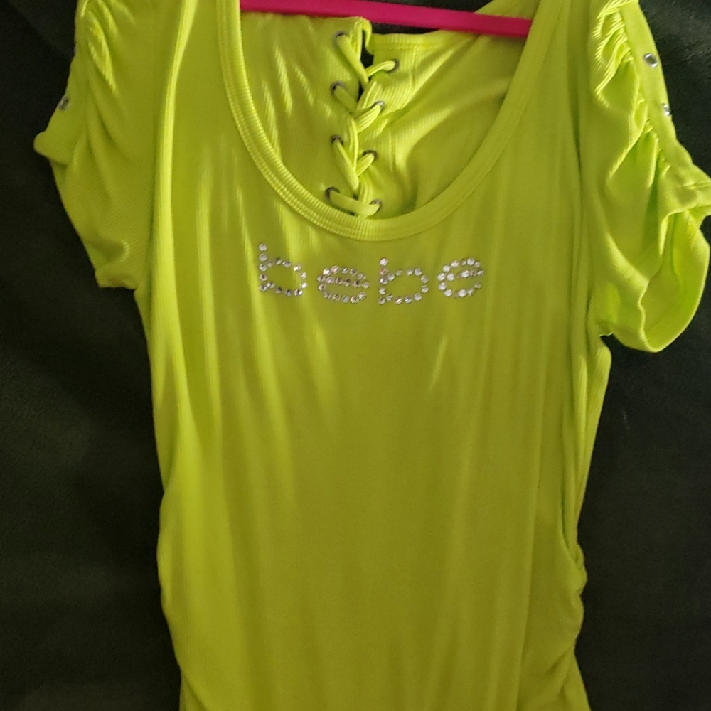 Bebe Ribbed short sleeve lime green shirt w/Rhines